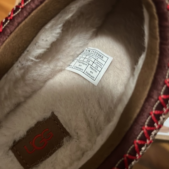 UGG W TAZZ BOOT - Picture 4 of 10